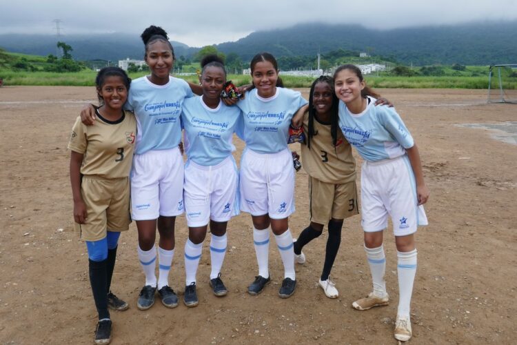 ecu-10-054-jfg-ecuador-frauenteam